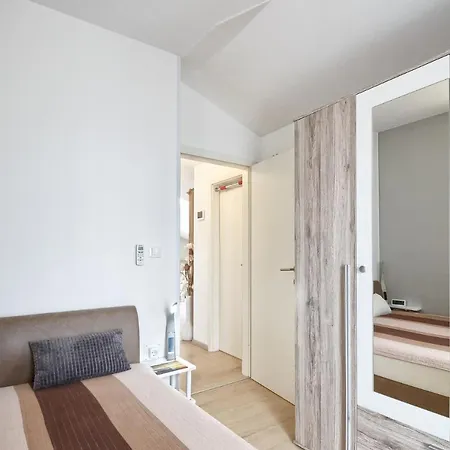 Bela ***** Апартаменти Пула