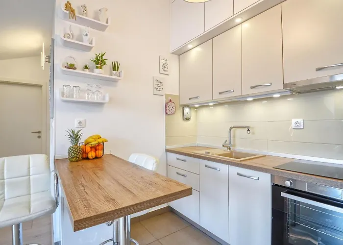 Bela ***** Apartman *