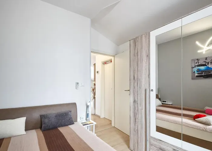 Bela ***** Apartman Póla